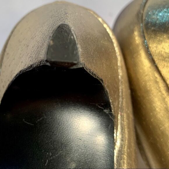 NOTORIOUS GOLD LAME PUMP 3” HEEL 8.5B - Picture 6 of 6